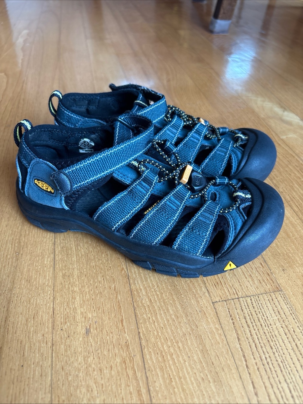 KEEN Newport H2 Sandals Hiking Sport Washable Deep Blue Yellow Youth Boys Size 3